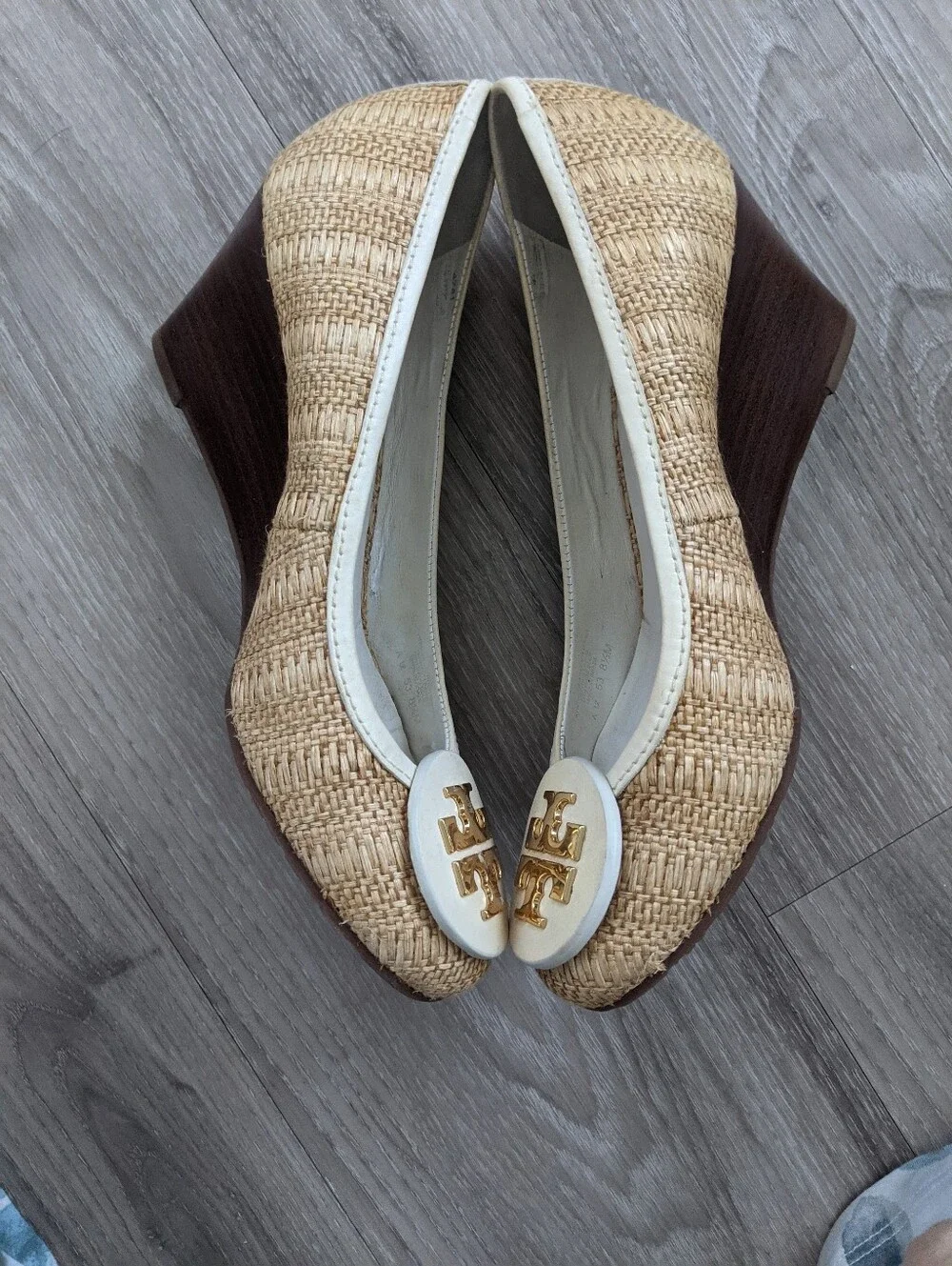 Tory Burch Natural Raffia and White Logo Ballet Flats